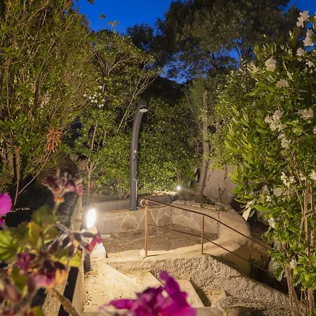 Mas Provencale A Sur Avec Acces Direct A La Villa