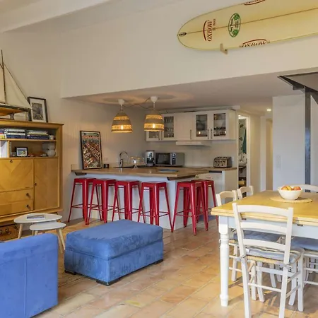 Mas Provencale A Sur Avec Acces Direct A La Villa *