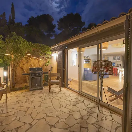 Mas Provencale A Sur Avec Acces Direct A La Villa